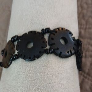Elegant Black Circular Coconut Beaded Bracelet.